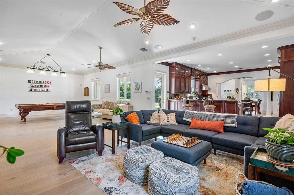 Photo of 804 Marbella Lane E