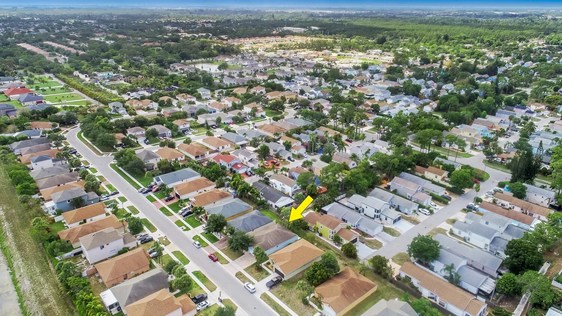 Photo of 5941 Azalea Circle