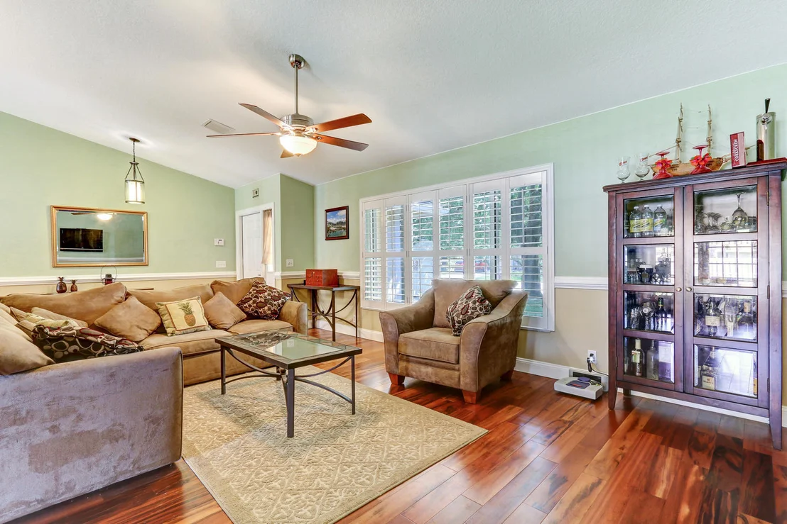 Photo of 780 Juniper Place