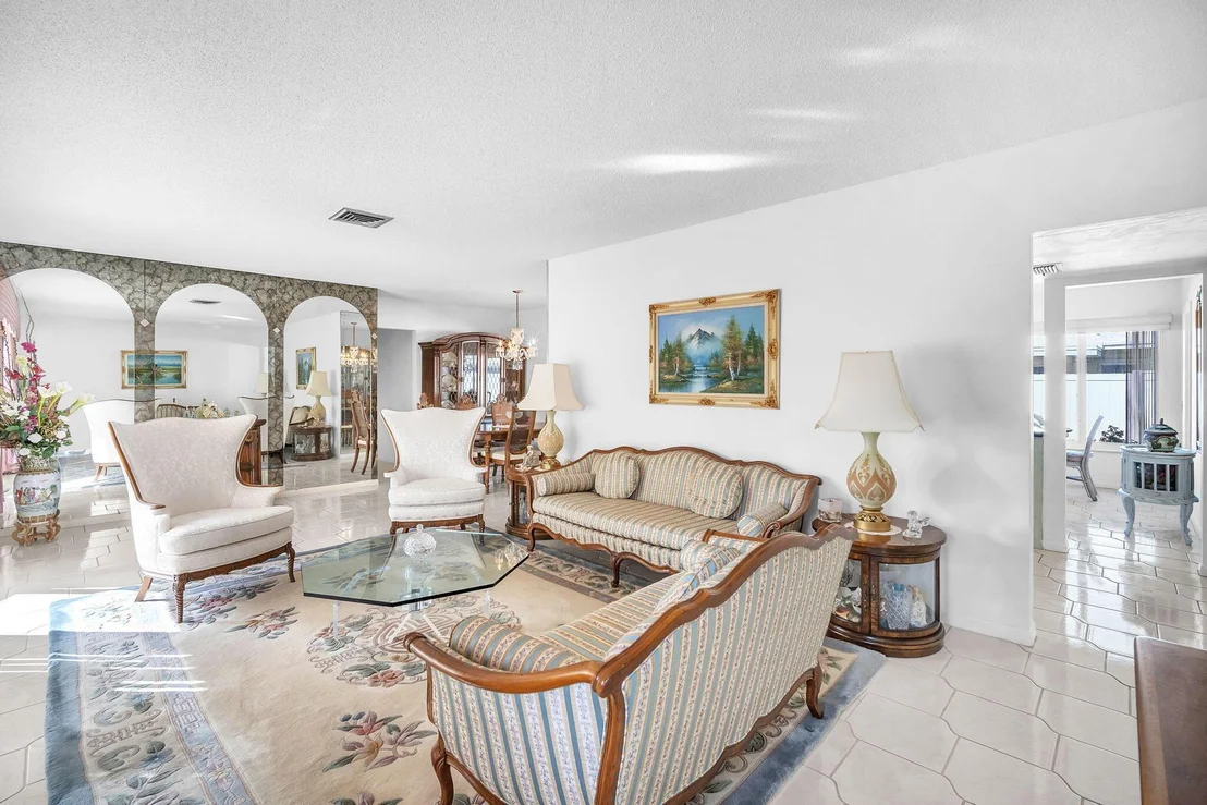 Photo of 2785 SE 4th Street