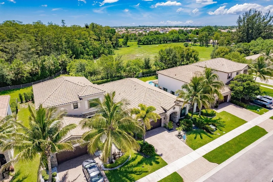 Photo of 4570 Willow Run Way