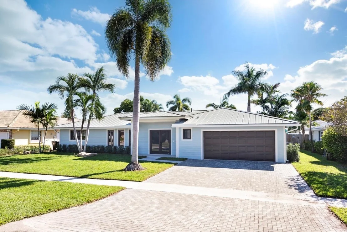 Photo of 2440 NE 46th Street
