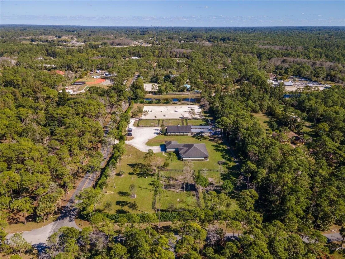Photo of 2511 Deer Run Boulevard