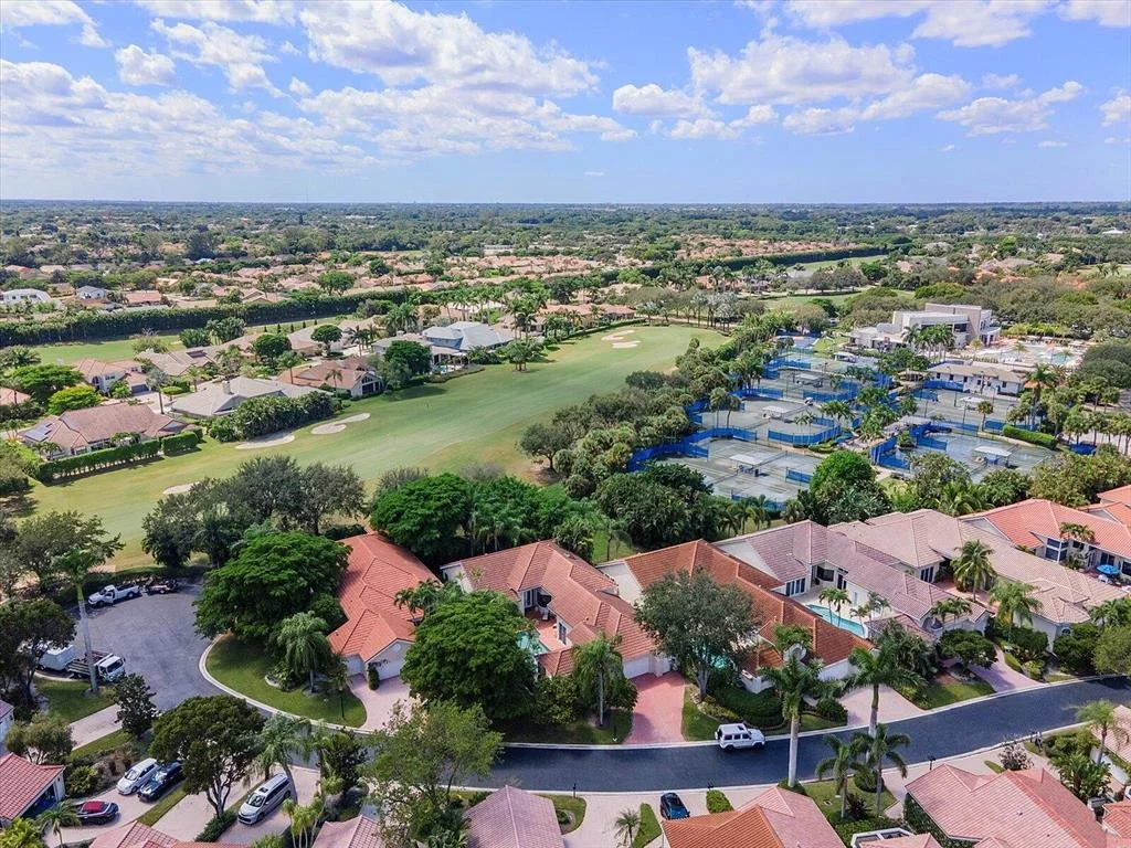 Photo of 7418 Campo Florido