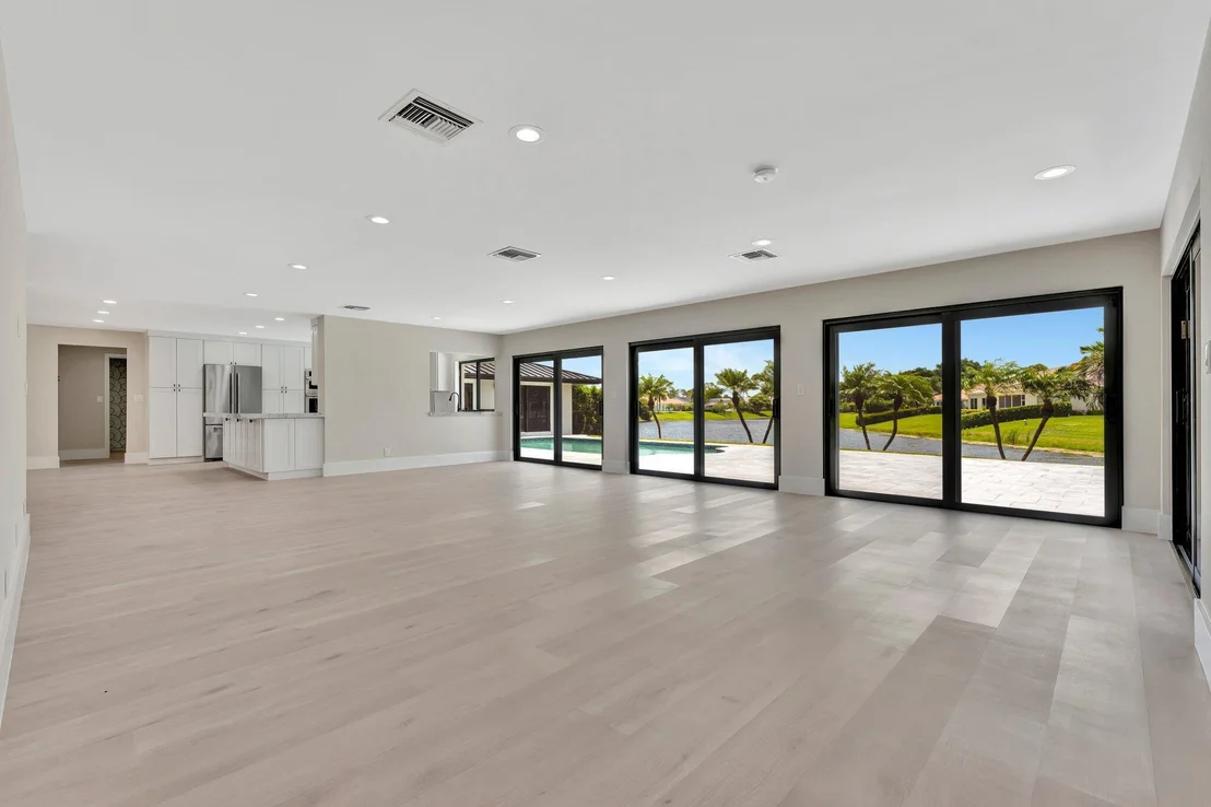 Photo of 5011 Pineview Circle