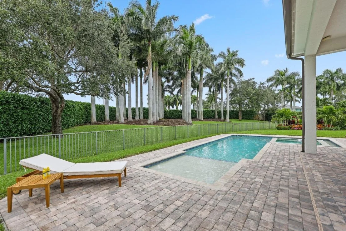 Photo of 2751 NW 70th Boulevard