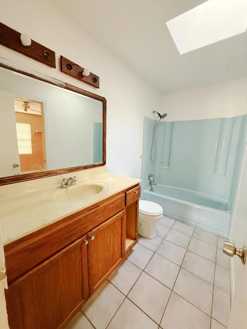 Photo of 2361 SE 27th Street