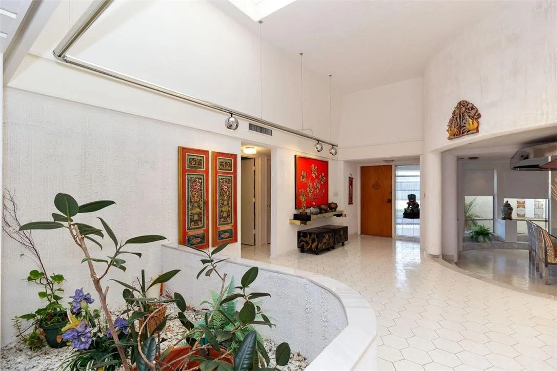 Photo of 6006 Linden Circle
