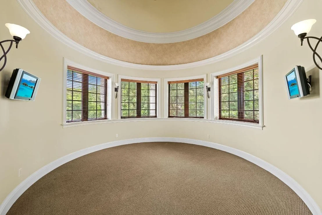 Photo of 6300 Riverside Drive