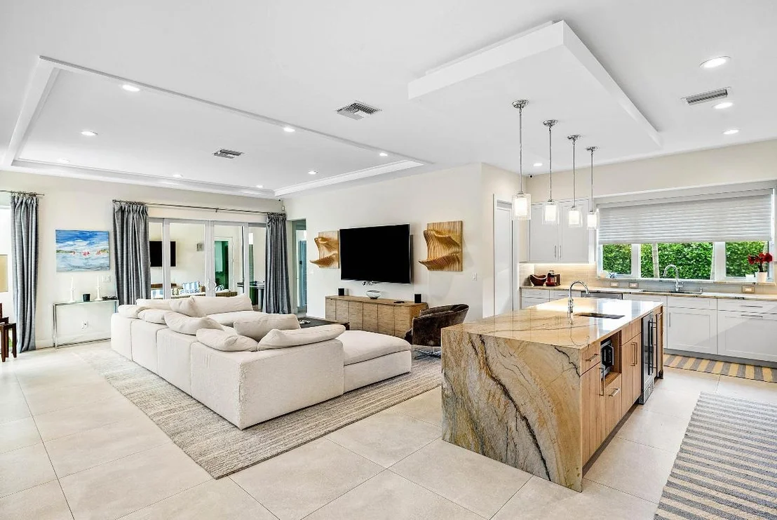 Photo of 217 Gulfstream Boulevard