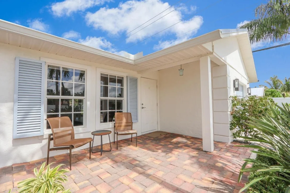 Photo of 1 Beverly Road W