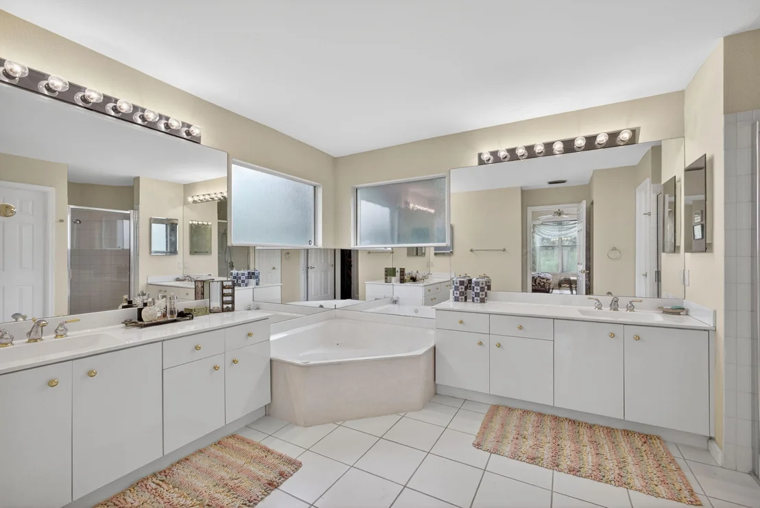 Photo of 2860 Waters Edge Circle