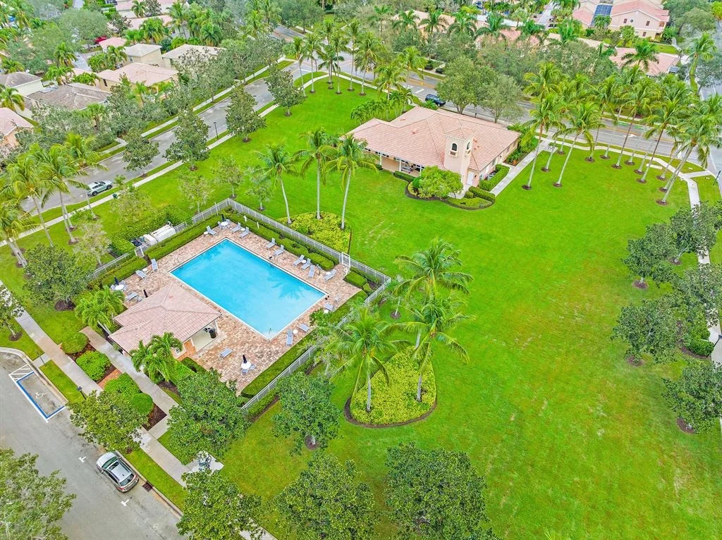 Photo of 4011 Community Drive
