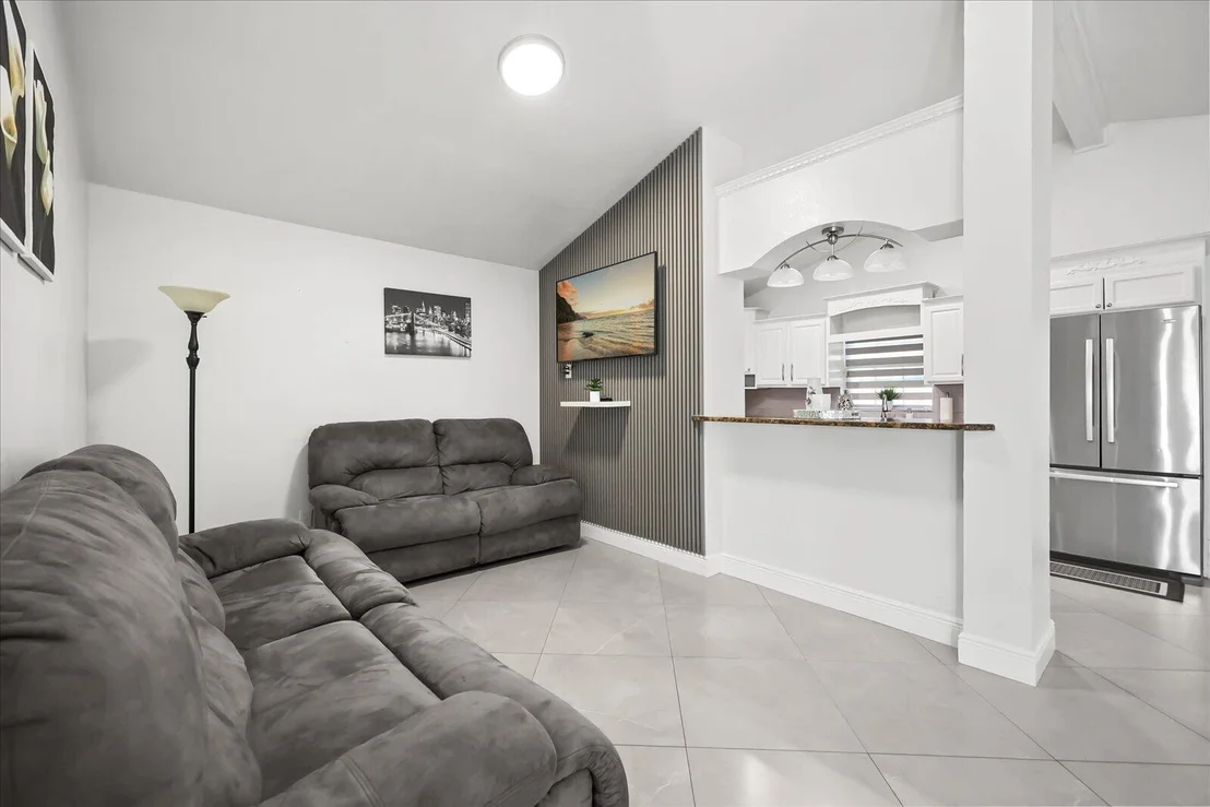 Photo of 4024 Anthony Lane