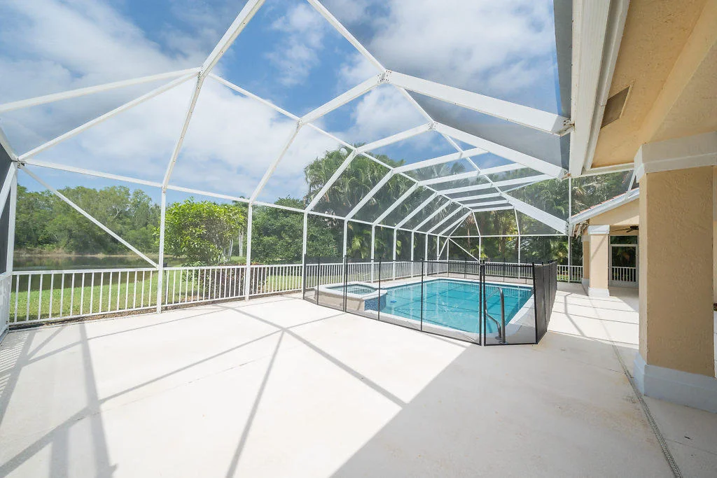 Photo of 136 N River Drive E
