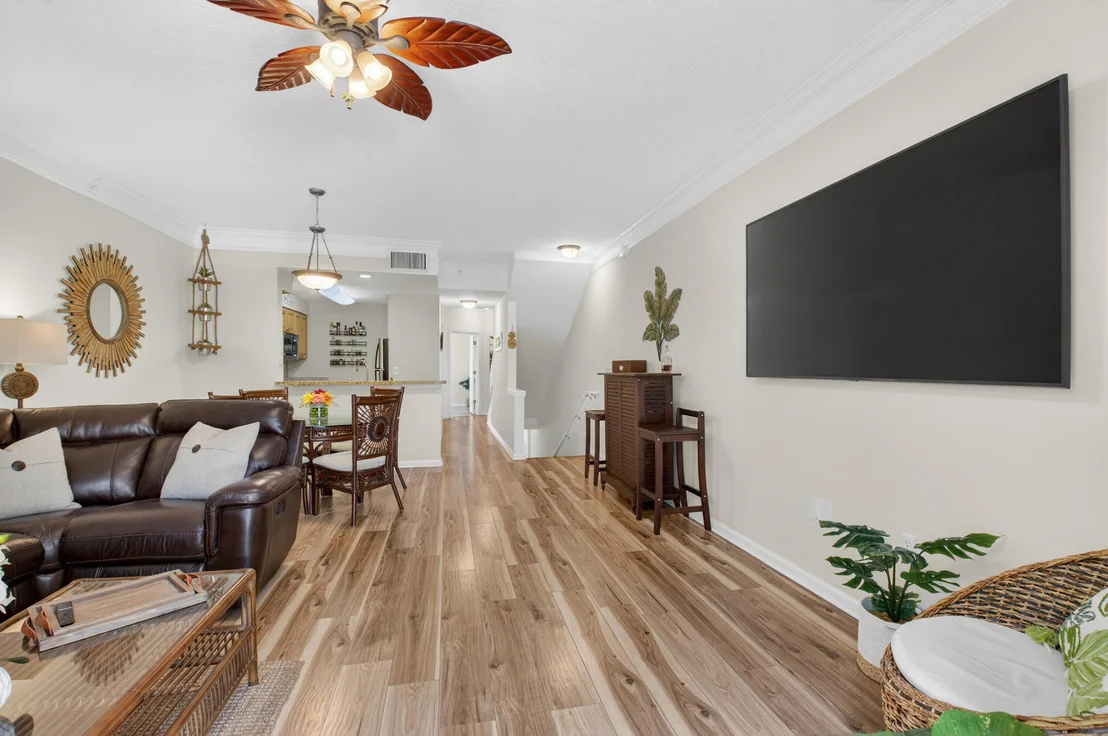 Photo of Unit 607 at 2022 Alta Meadows Lane
