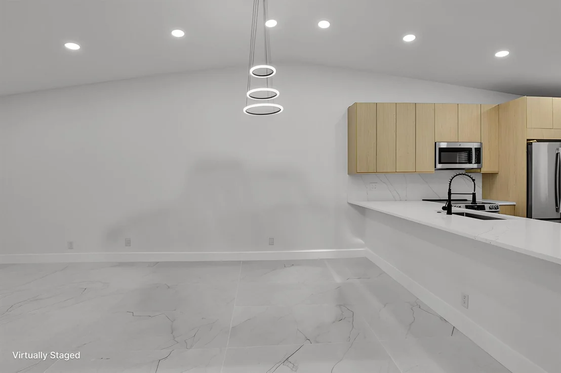 Photo of 8269 Springtree Road