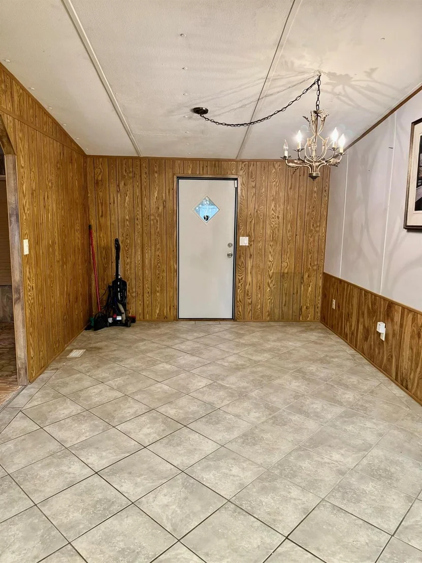 Photo of 3401 SE 28th Street