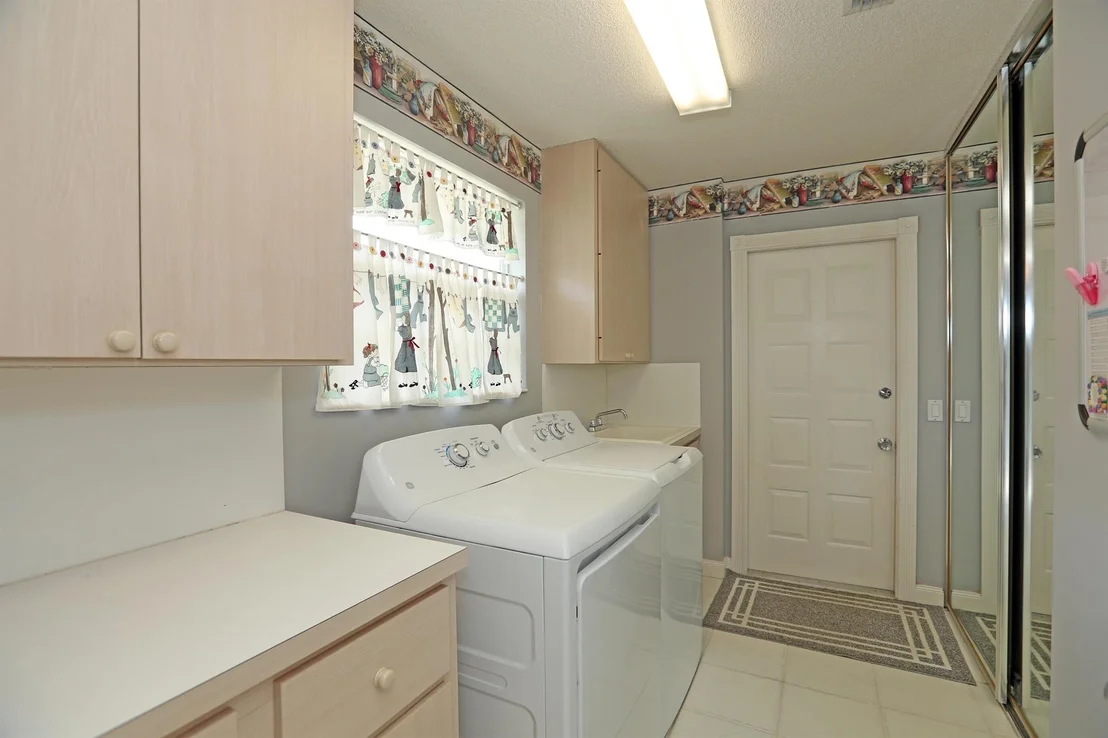 Photo of 252 Brier Circle