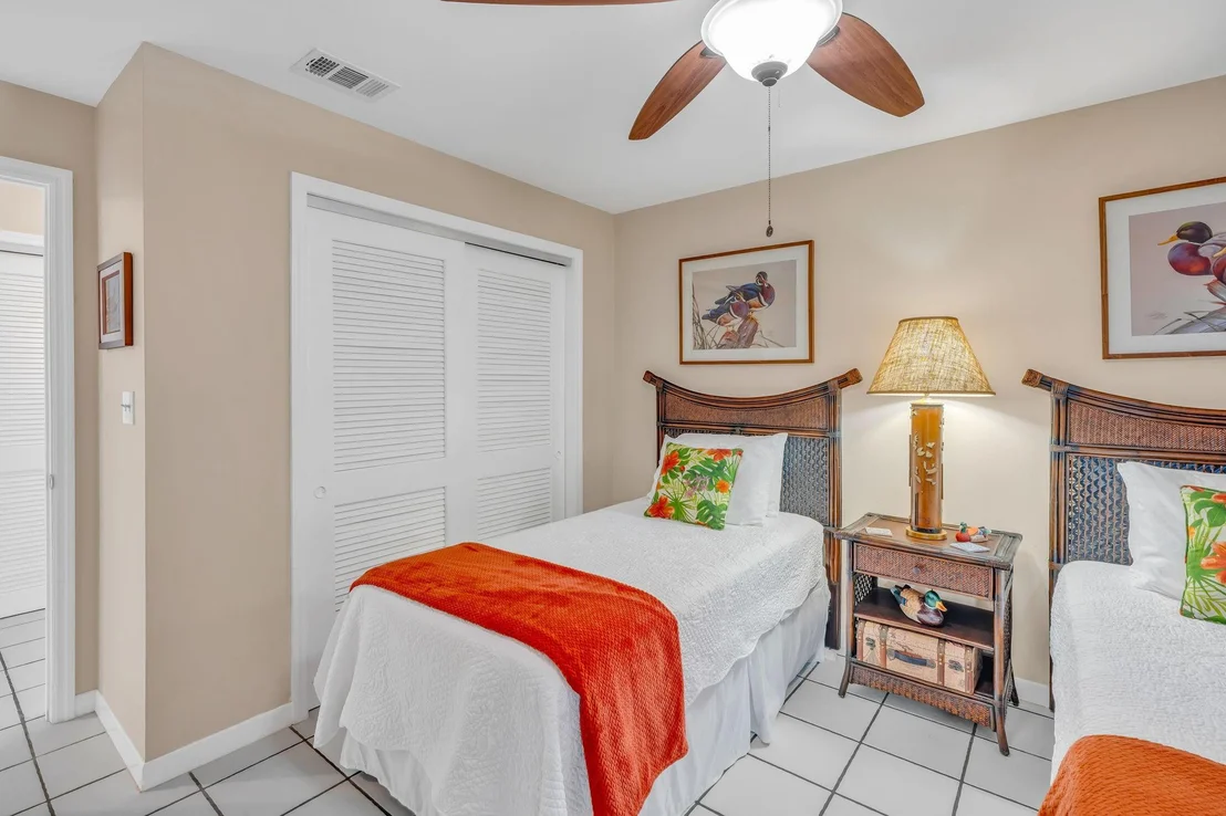 Photo of 3 Oleander Avenue