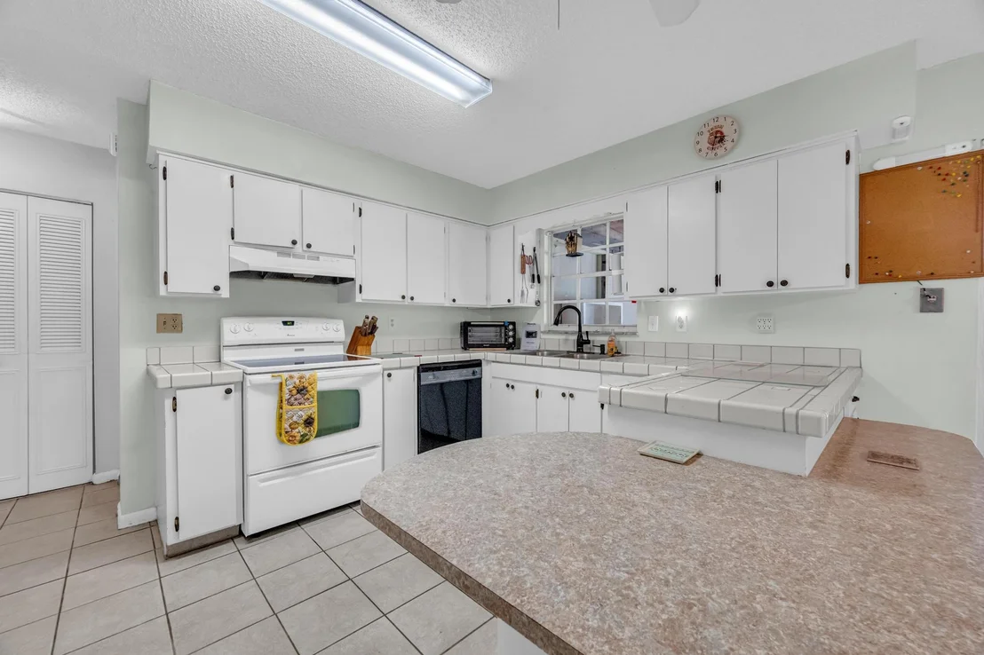 Photo of 5406 Sunset Boulevard