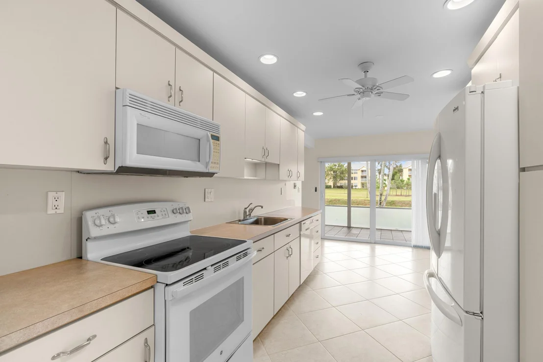 Photo of 6230 Petaluma Drive