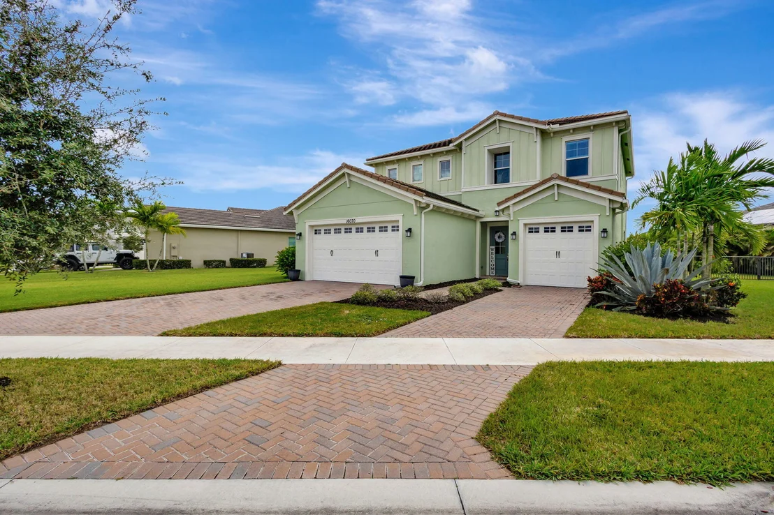 Photo of 16070 Whippoorwill Circle