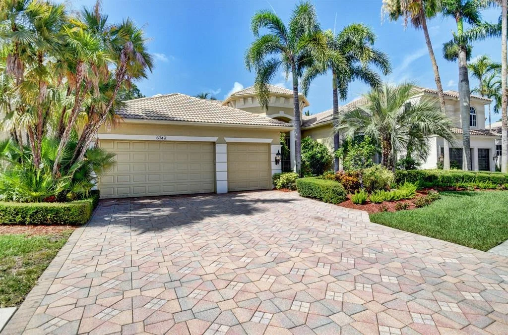 Photo of 6743 Royal Orchid Circle