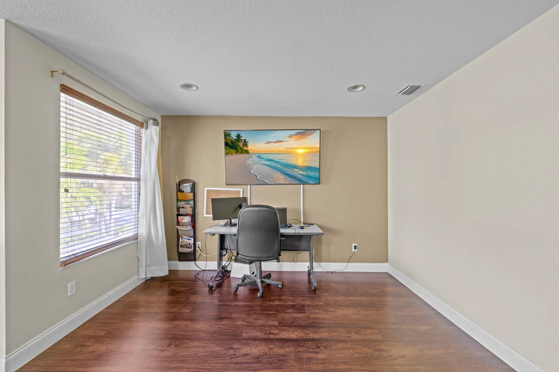Photo of 5033 Solar Point Drive