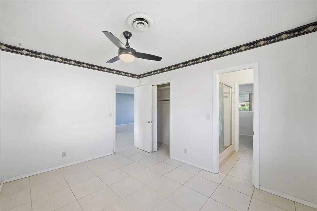 Photo of 4030 NW 3rd Way