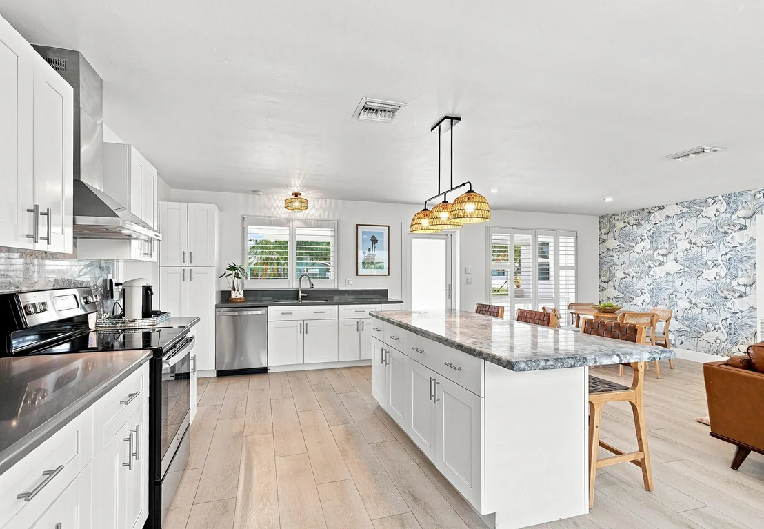 Photo of 807 SE 9 Terrace