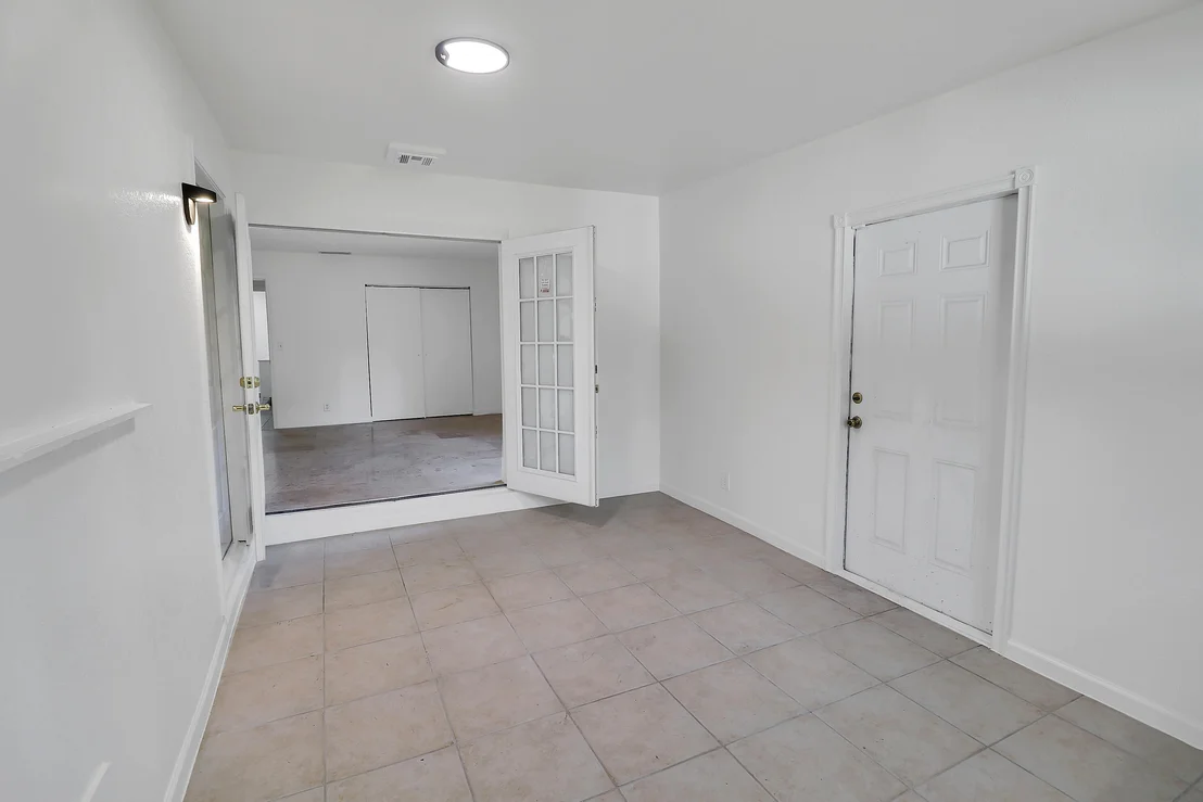Photo of 2233 NW 3rd Avenue