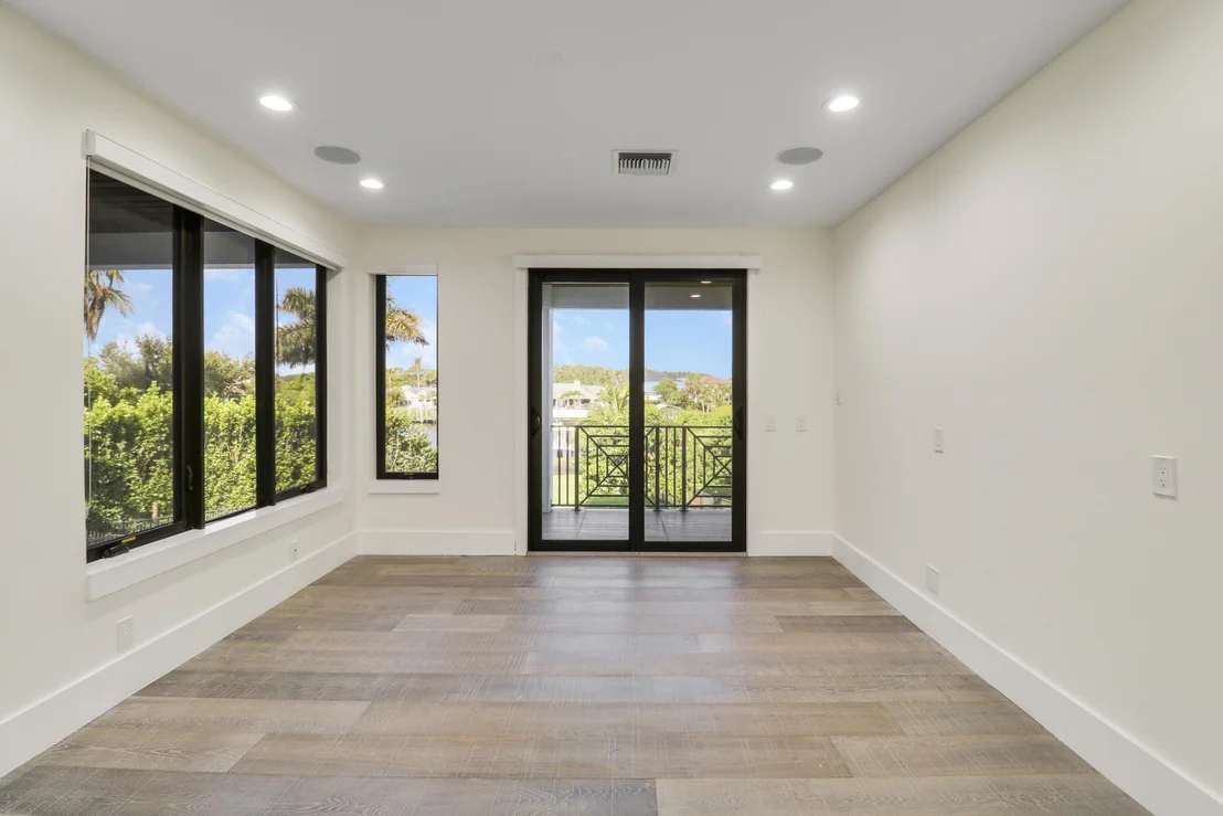 Photo of 18411 SE Lakeside Drive