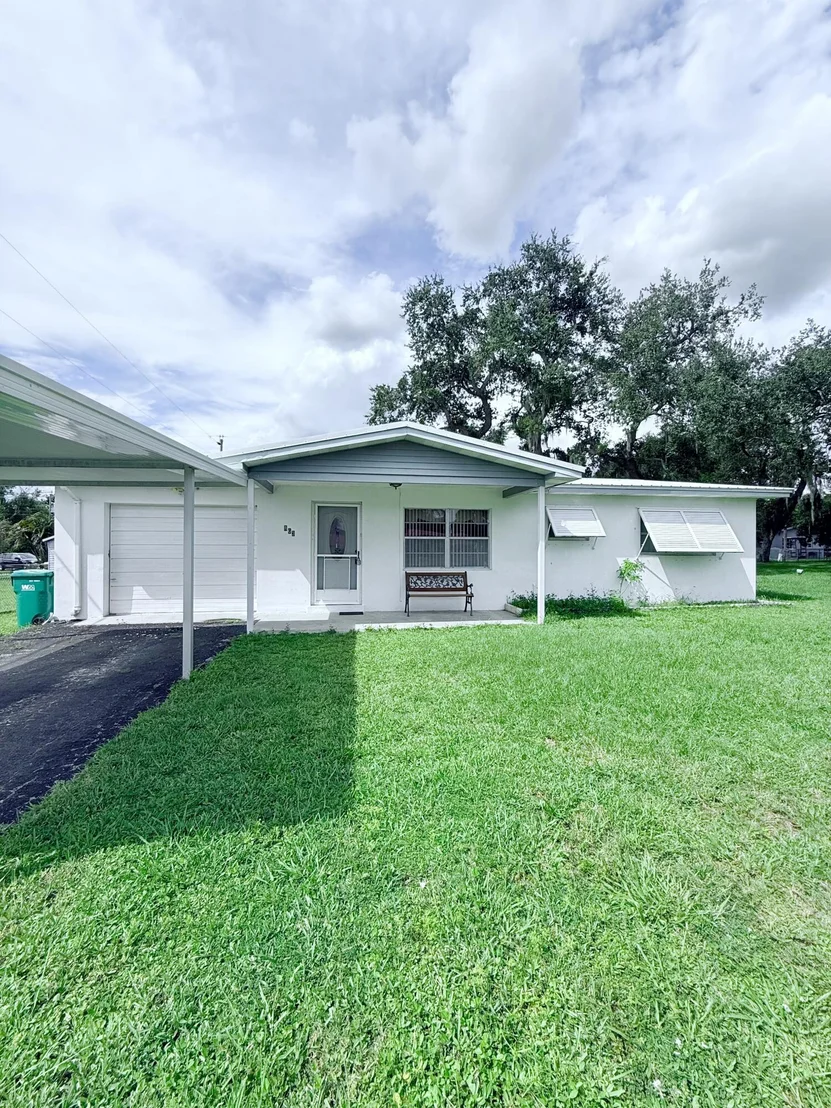 Photo of 803 SE 13th Street