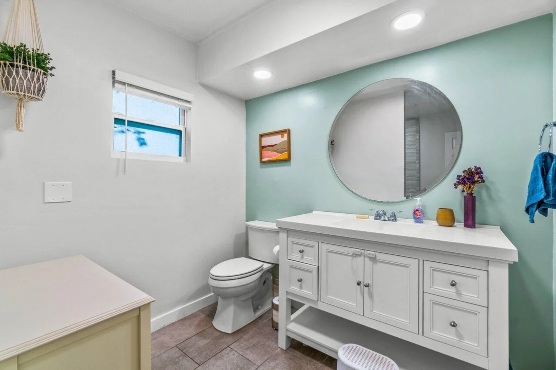 Photo of 4516 Pinetree Drive