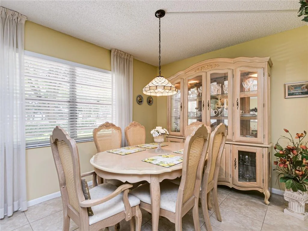 Photo of Unit B1 at 1903 Bermuda Circle