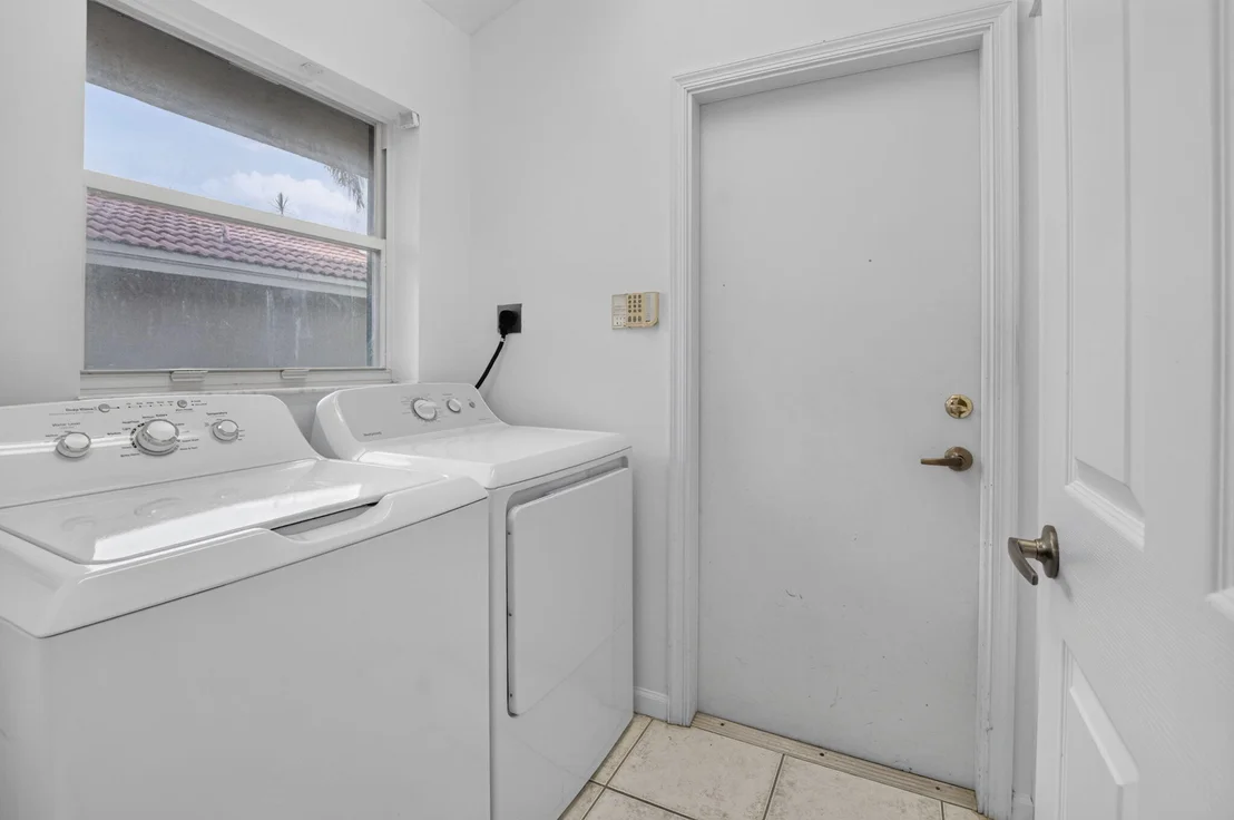 Photo of 7434 FALLS Road W