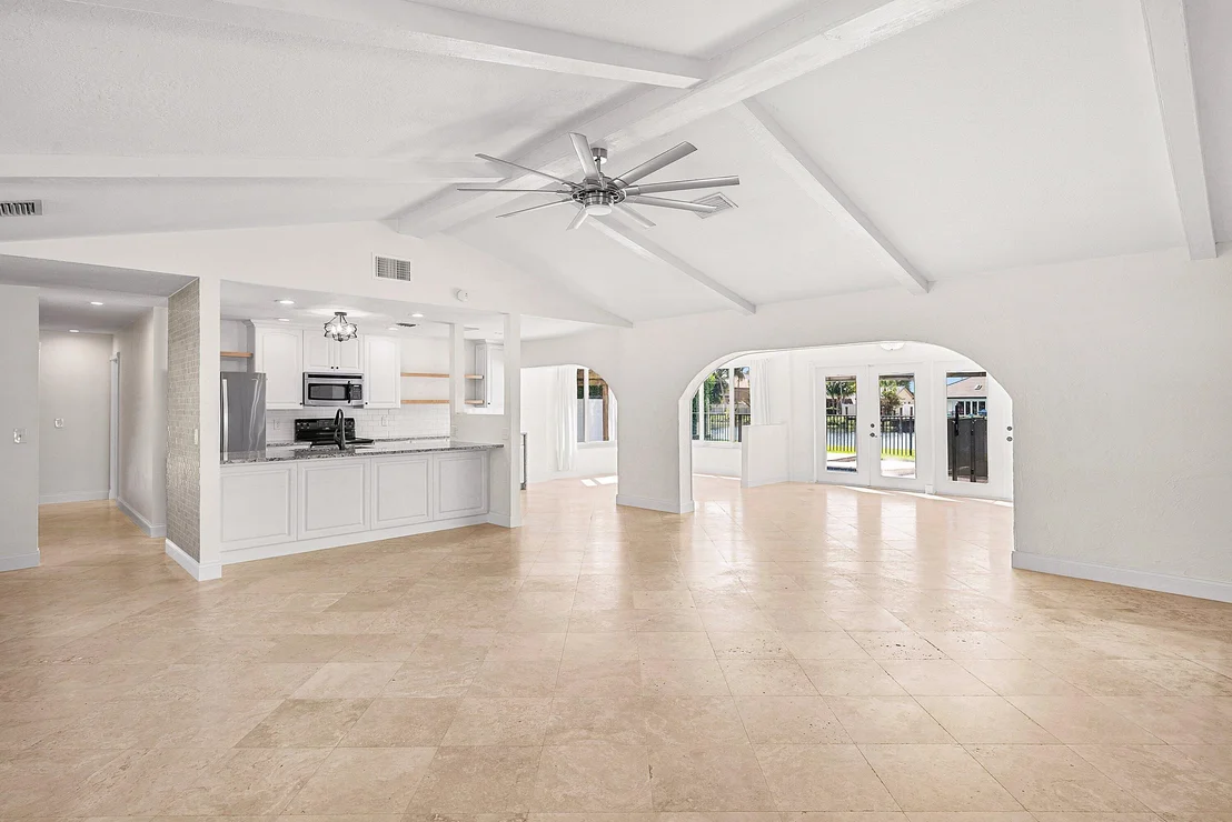 Photo of 1508 Cormorant Road