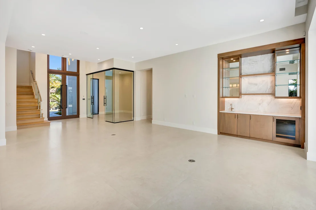 Photo of 112 Regatta Drive