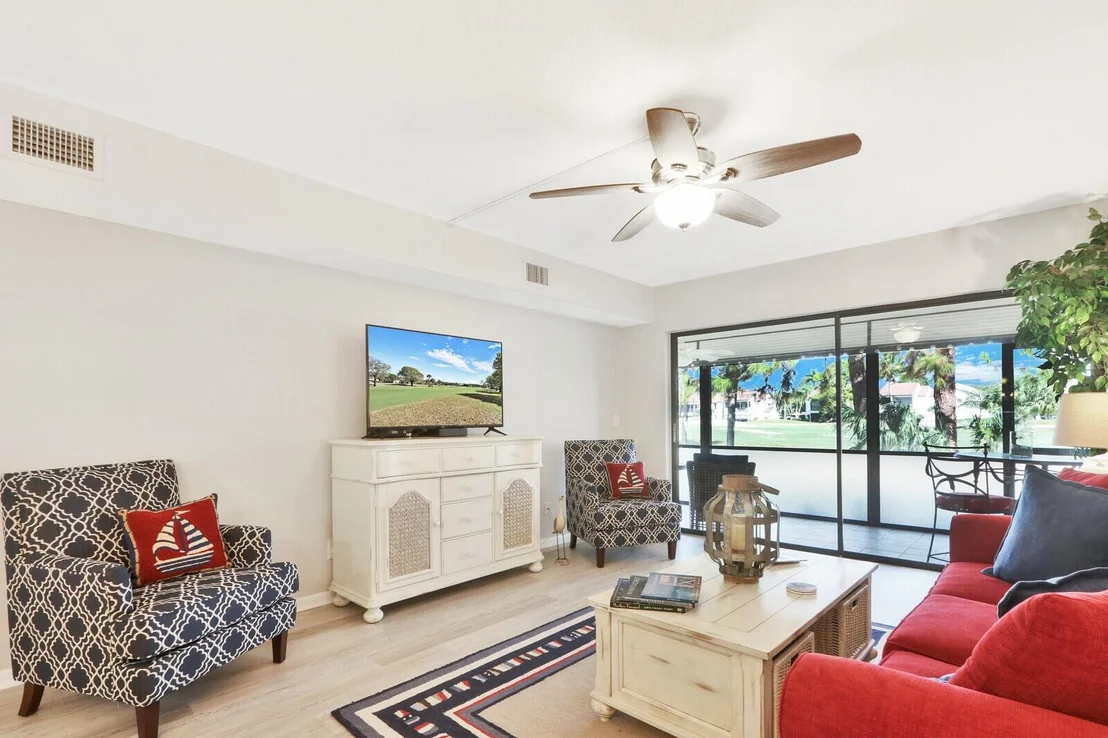 Photo of Unit A at 501 Pinecrest Circle