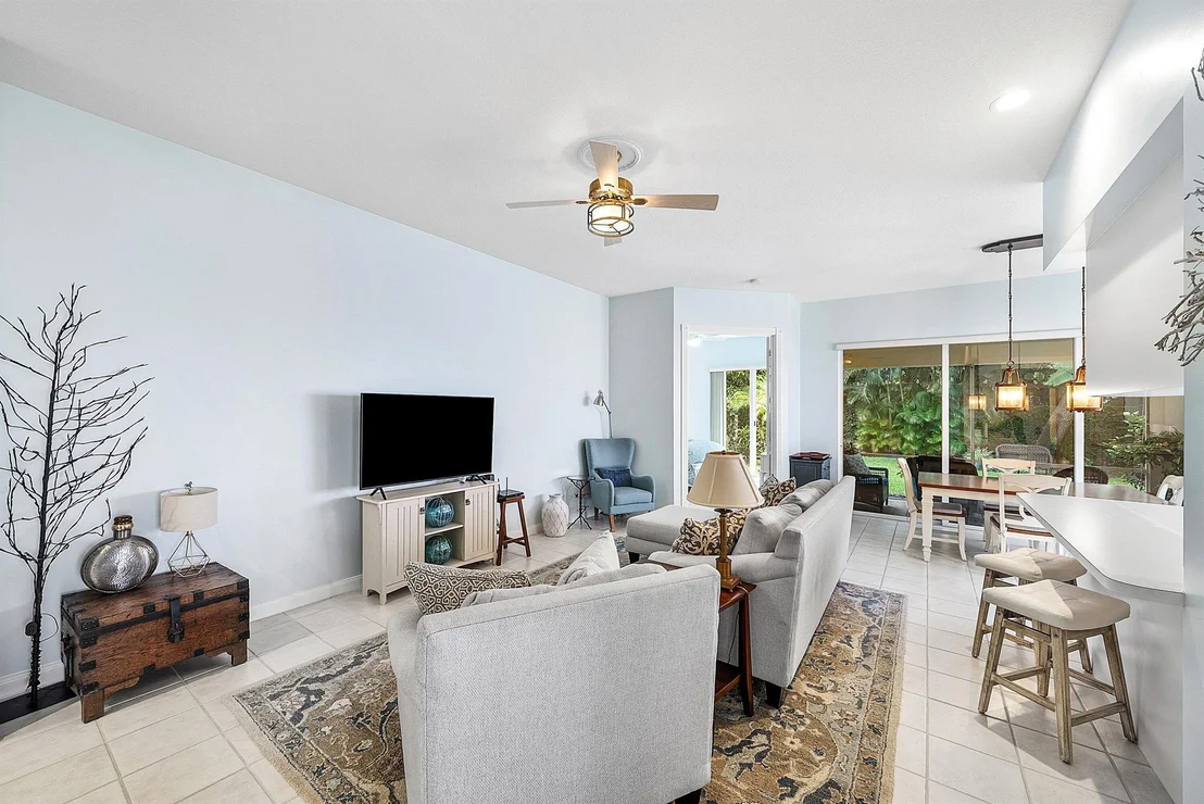Photo of 2048 Valencia Drive