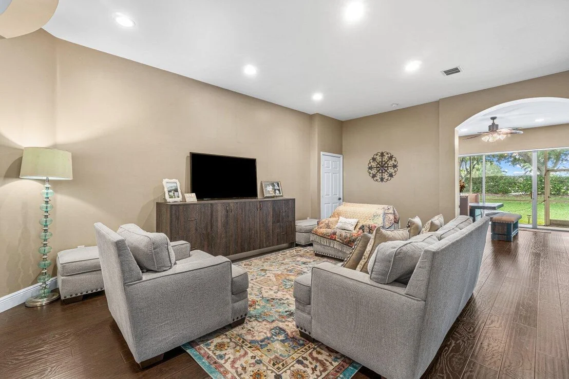 Photo of 7168 Copperfield Circle