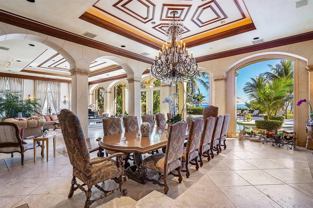 Photo of 719 N Ocean Boulevard