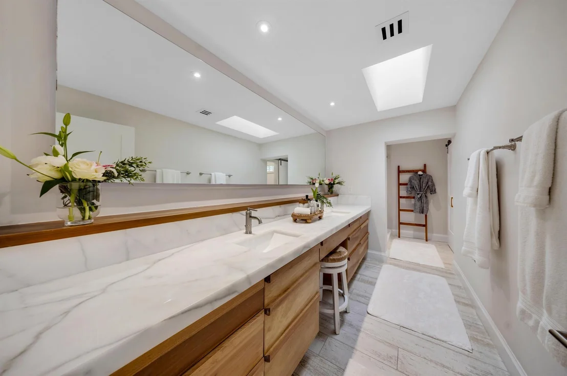 Photo of 5108 Pineview Circle