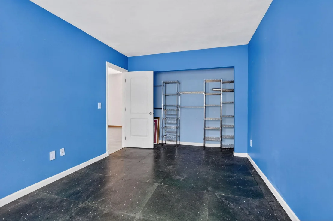 Photo of 20876 Sugarloaf Lane