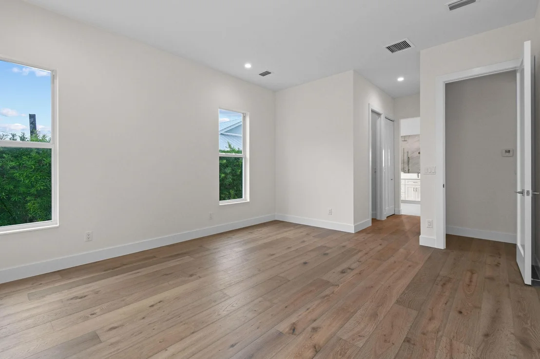 Photo of 3367 Cove Road