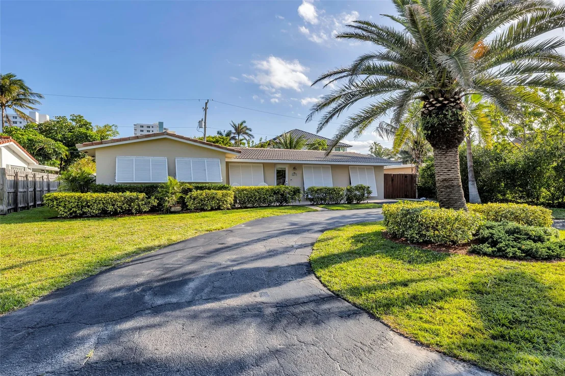Photo of 3404 Barton Road