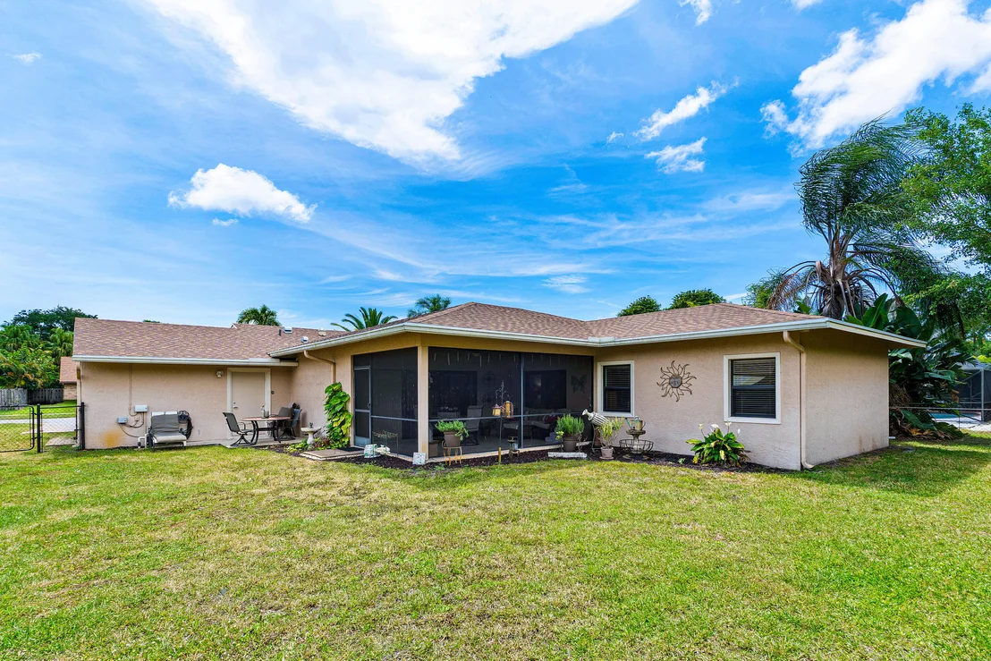 Photo of 5175 Beechwood Road