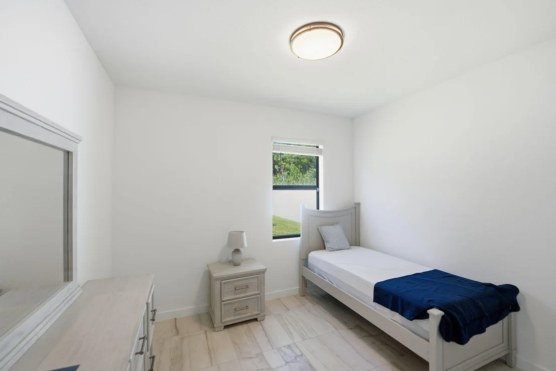 Photo of 6016 SE Violet Lane
