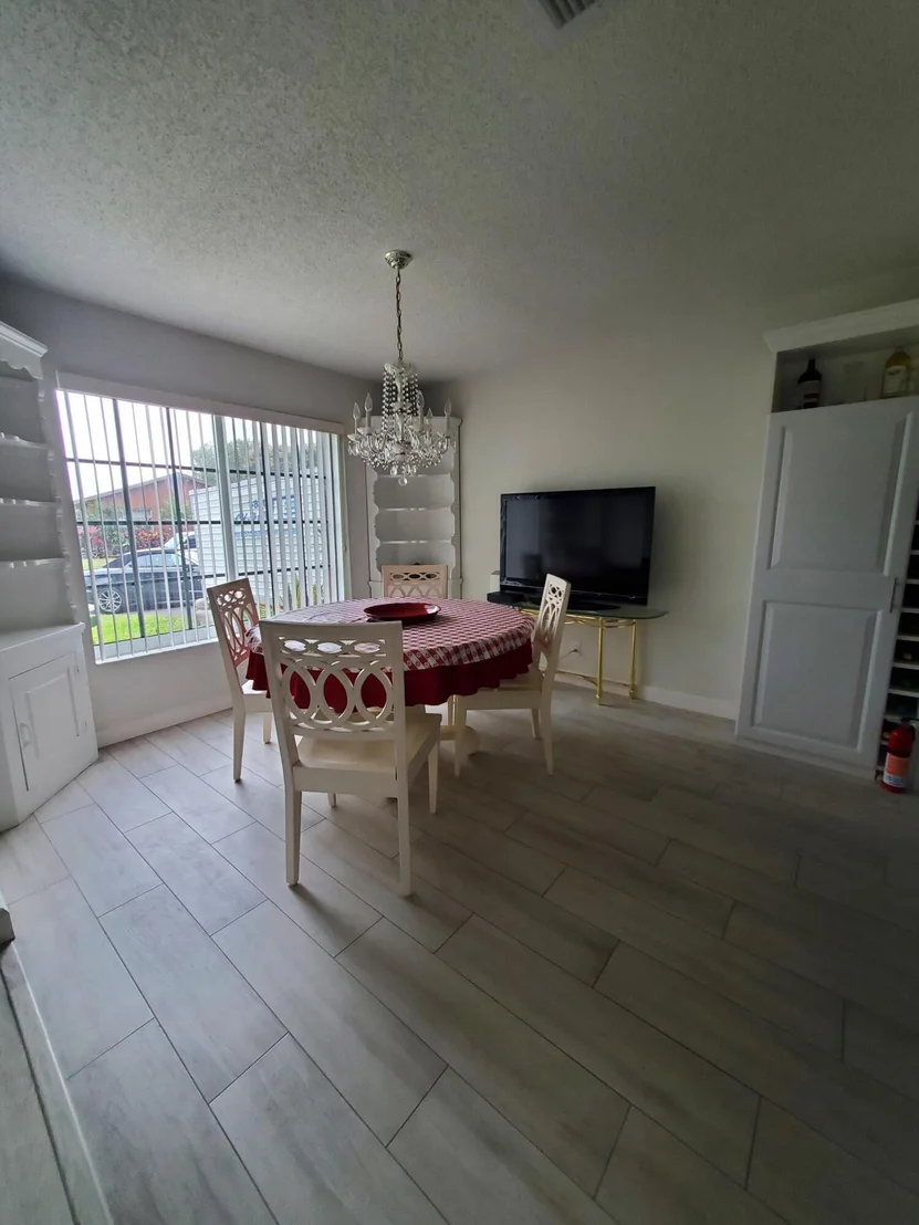 Photo of 2665 SE 27th Lane